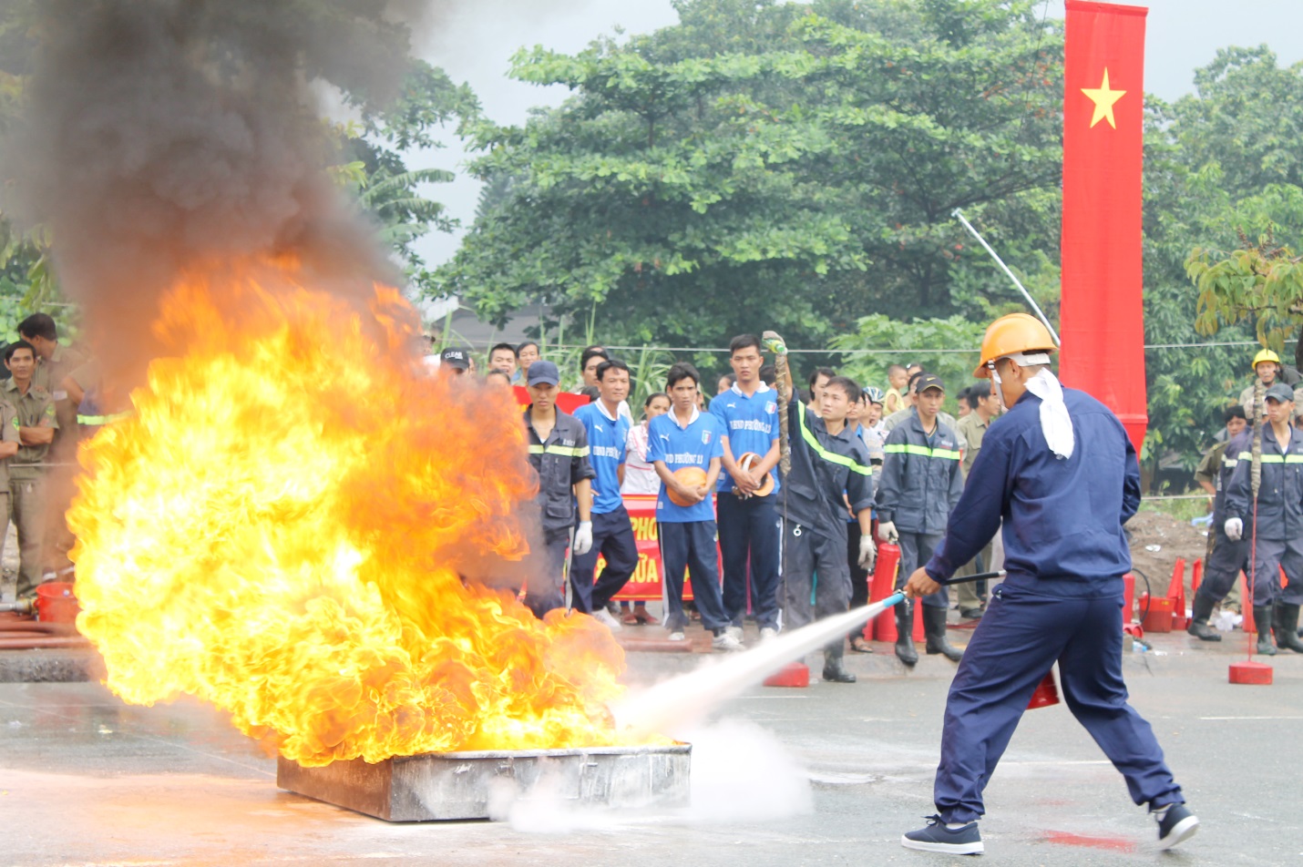 bình chữa cháy co2 có sử dụng được trong các chung cư? 2