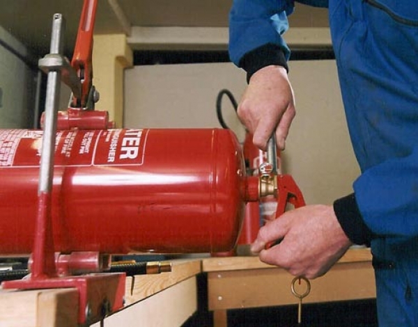 Tại sao phải định kỳ kiểm tra bình chữa cháy CO2?